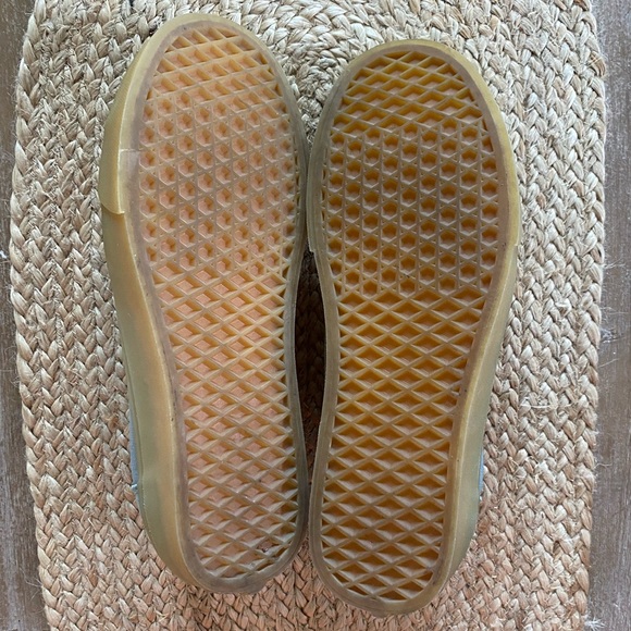 Men’s Vans - Picture 4 of 11